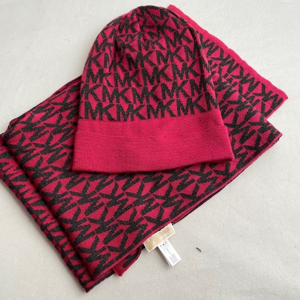 MICHAEL Michael Kors magenta black logo acrylic knit beanie hat and scarf set